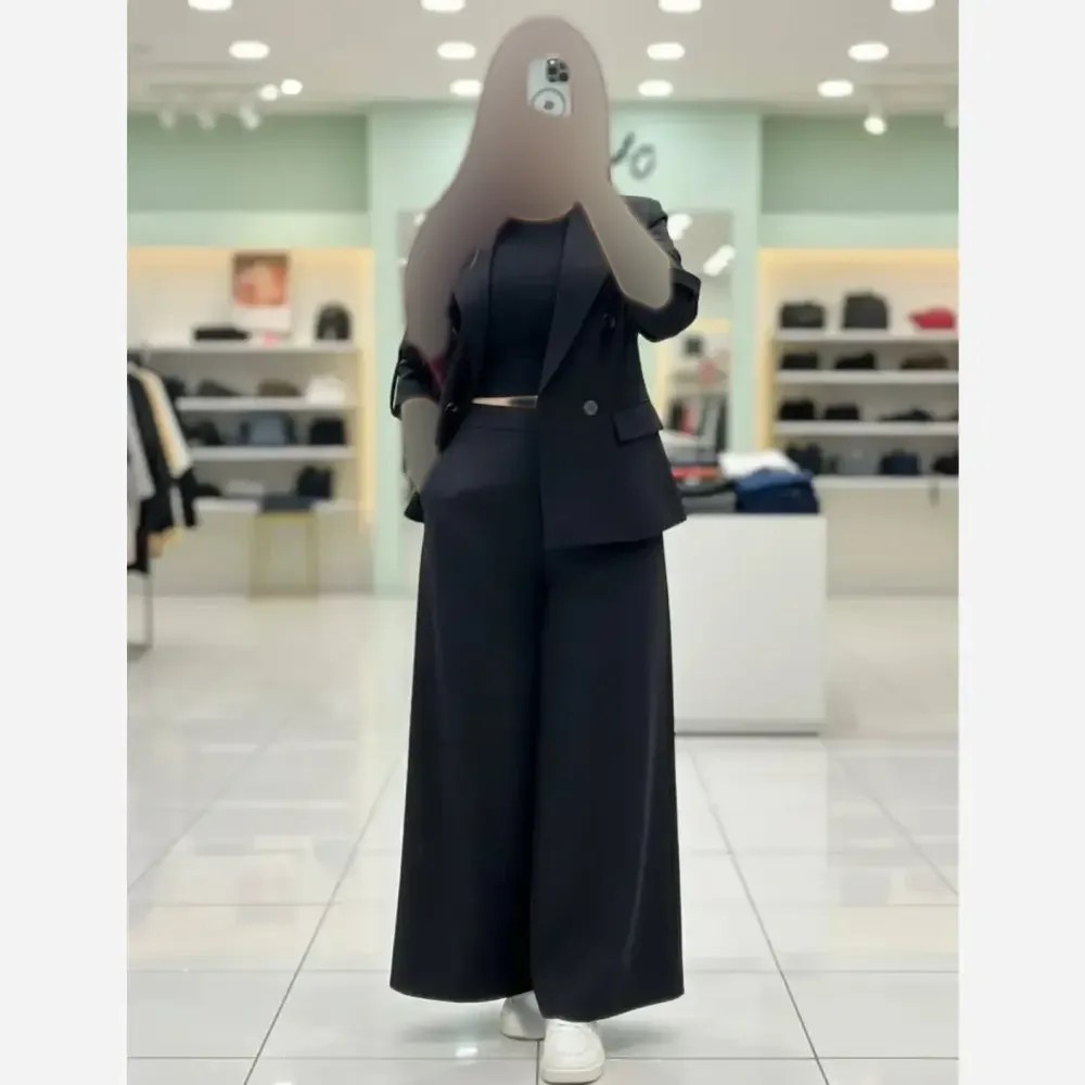 ست کت و شلوار زنانه سوپرمازراتی رنگ مشکی و دودی سایز 38 تا 46 فری