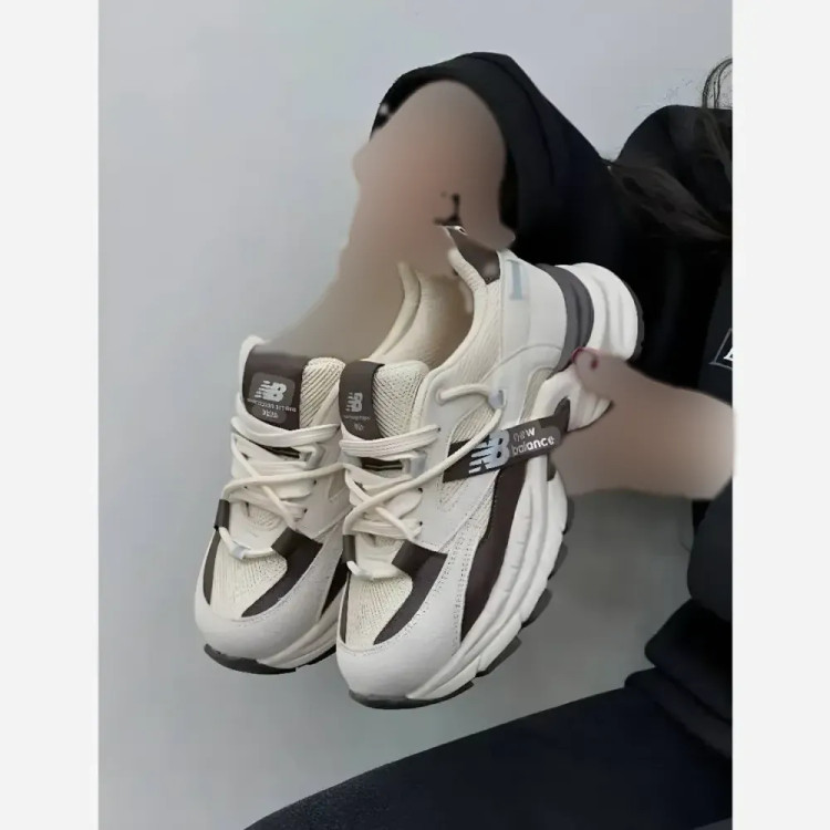 کتونی عروسکی شب رنگی رویه راشل سوبله خارجی سایز 37 تا 40