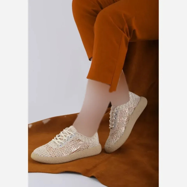 کفش ونس گیپور زنانه پاشنه 2 سانت زیره پیو رنگ نسکافه ای و کرم سایز 37 تا 40