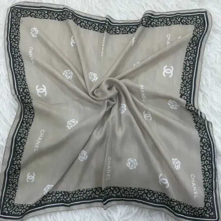 مینی اسکارف نخی مدل شنل سایز 74 در 74 سانتیمتر
